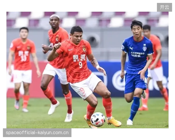 替补阵容多来自国内联赛,与主力实力差距明显,阵容深度是球队一大短板。 替补阵容多来自国内联赛,与主力实力差距明显,阵容深度是球队一大短板。